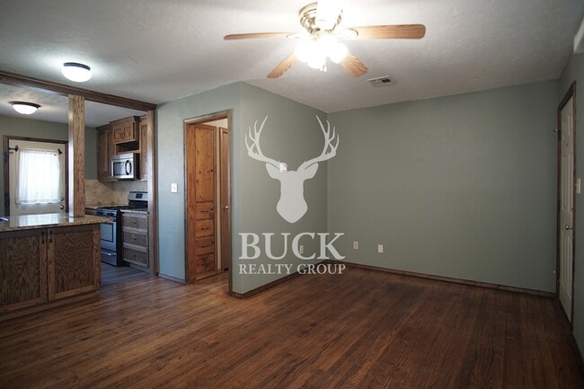 Building Photo - 9312 Mahler Pl