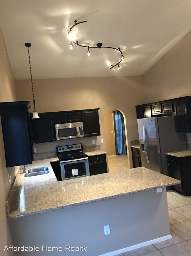 Building Photo - 4 br, 2 bath House - 9840 E PASEO SAN ARDO