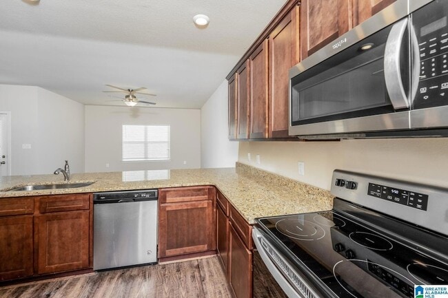 Building Photo - 7069 Broad St