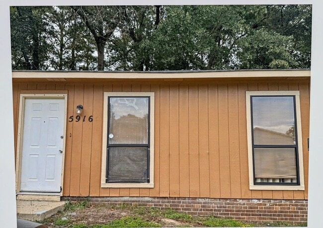 Building Photo - 5916 Aftonshire Dr