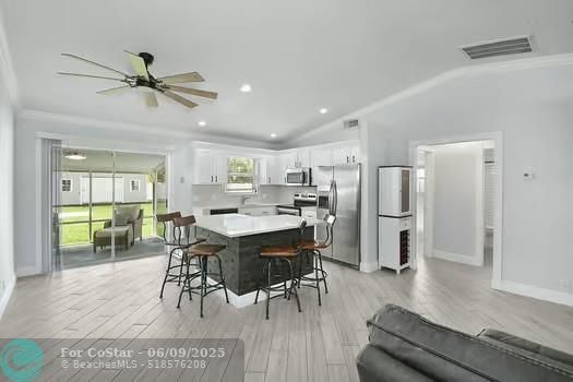 Foto del edificio - 6159 SE Poinciana Ln