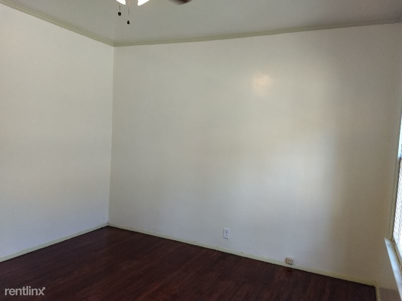 Building Photo - 4207 1/2 Leimert Blvd