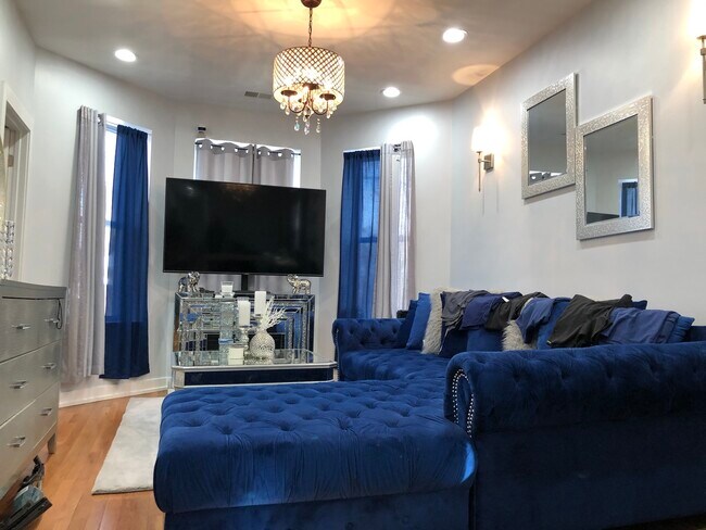 Foto del edificio - 6744 S St Lawrence Ave