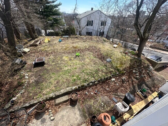 Building Photo - 63 Wolcott St