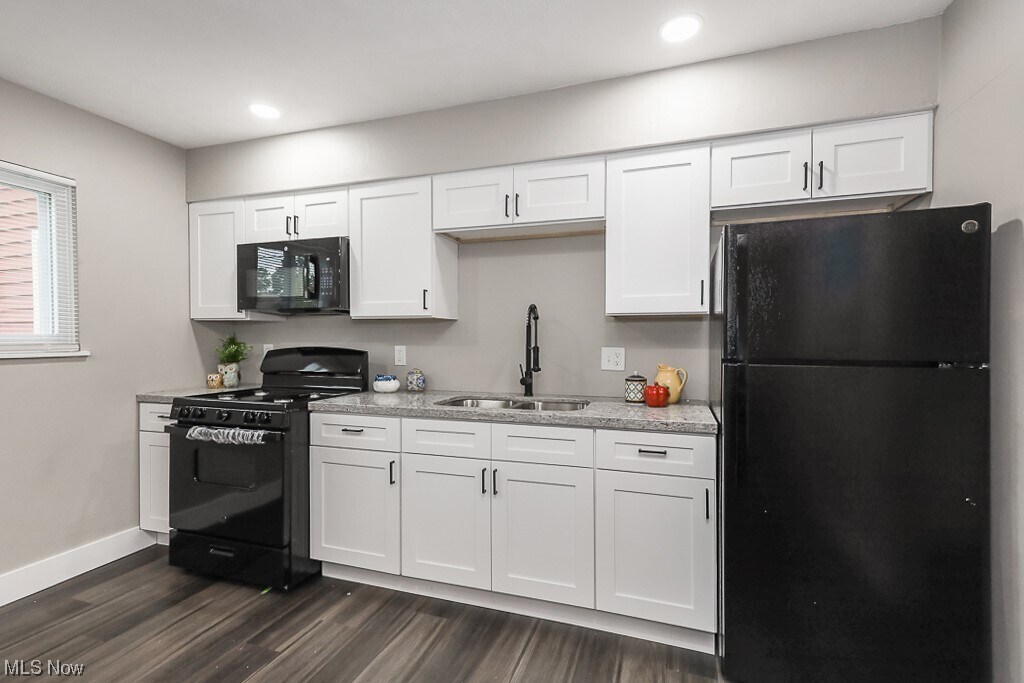 Foto del edificio - 7344 Hough Ave