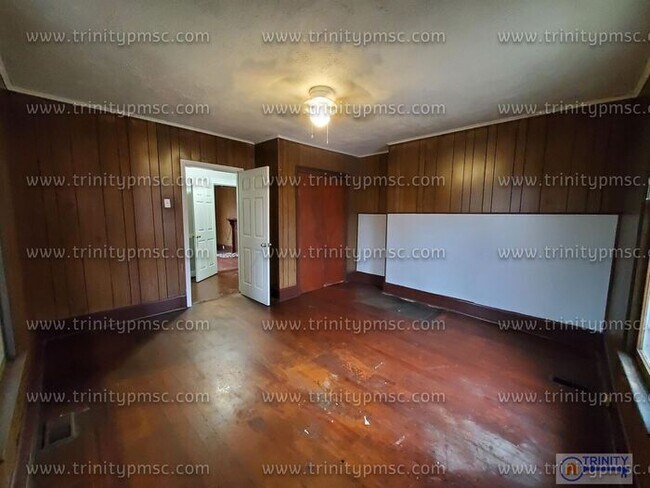 Foto del edificio - Huge 4 Bed House!