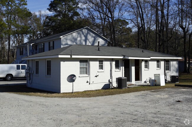 Garden City Mobile Estates Apartments Savannah Ga Apartments Com