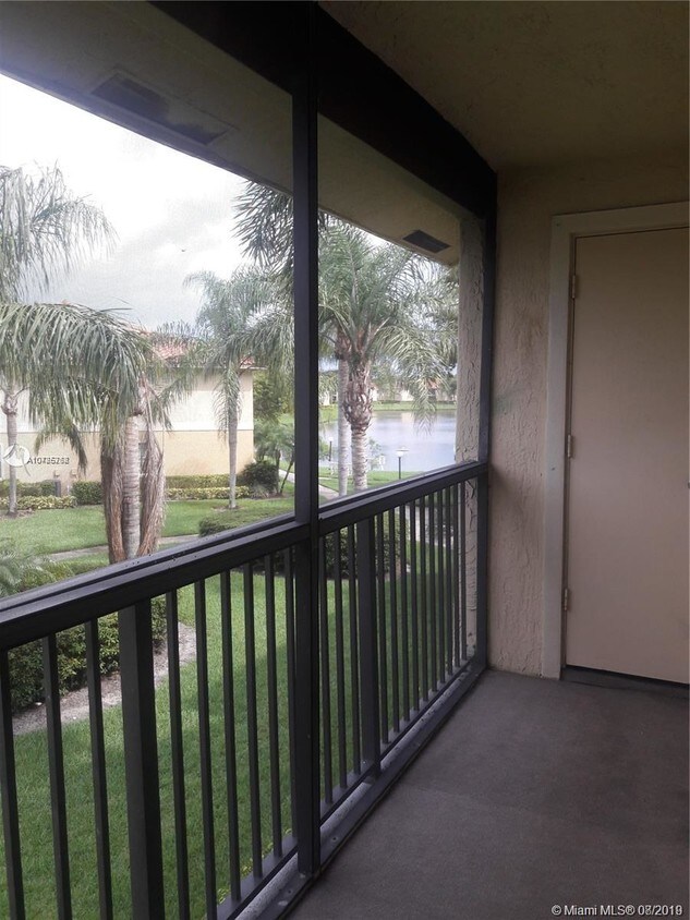Primary Photo - 1263 SW 46th Ave