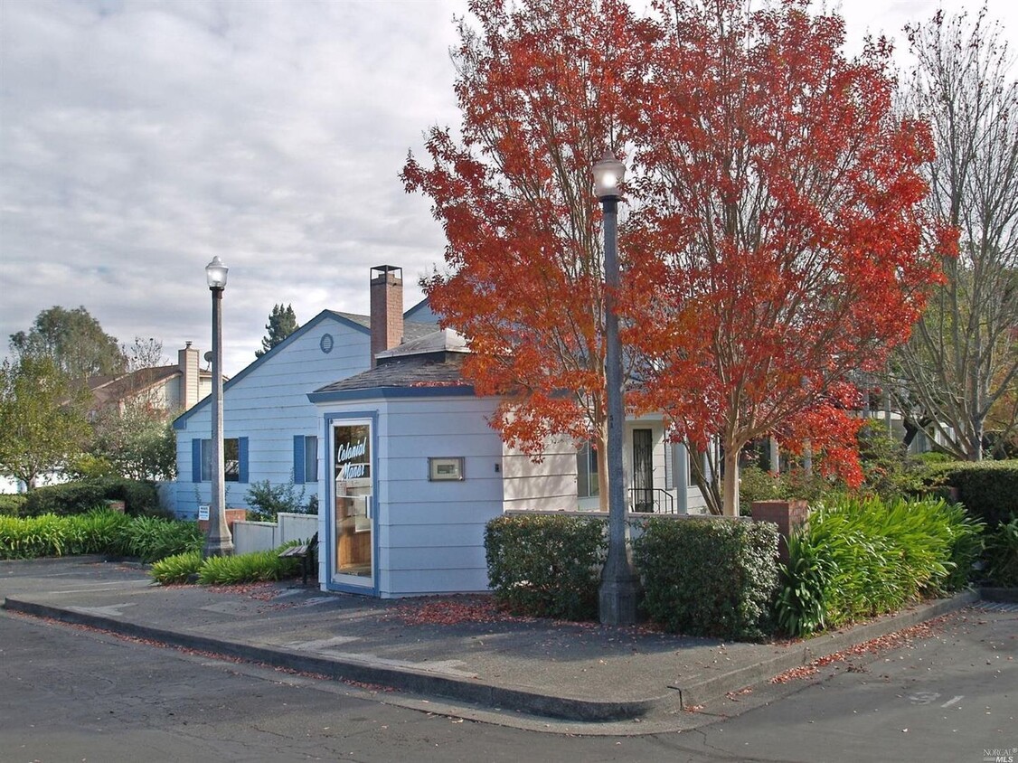 Primary Photo - Walking distance to downtown Sebastopol