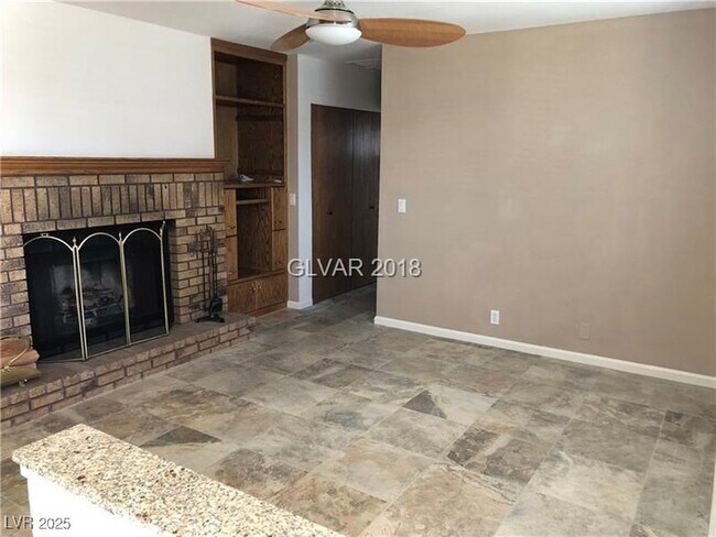 Foto del edificio - 1850 Center St