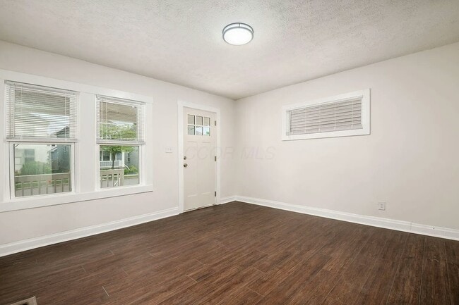 Building Photo - 1271-1273 N 6th St, Unit 1273