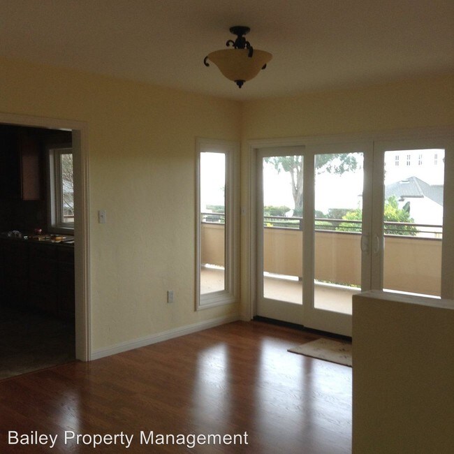 Foto del edificio - 3 br, 3 bath House - 611 Bayview Drive