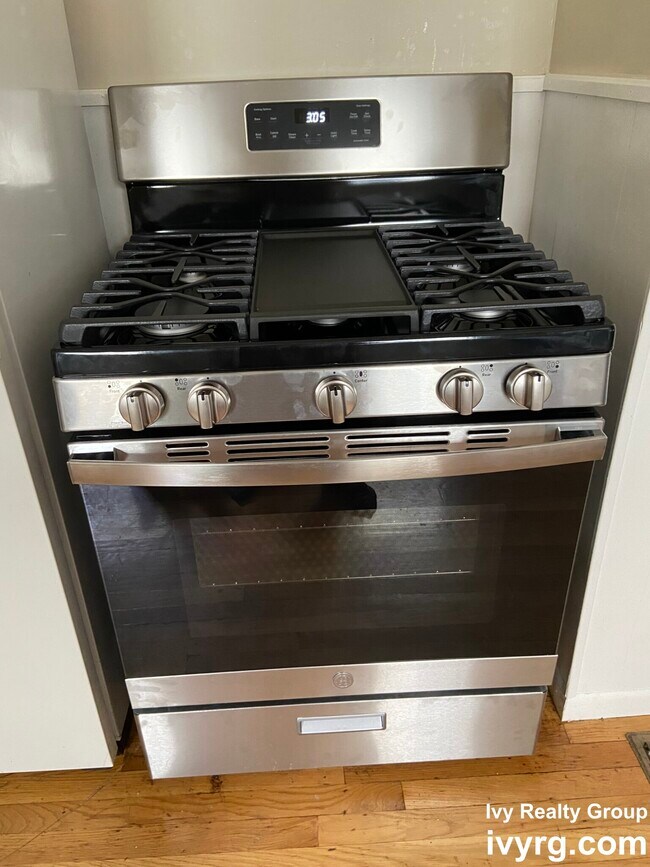 Foto del edificio - 46 Paulina St