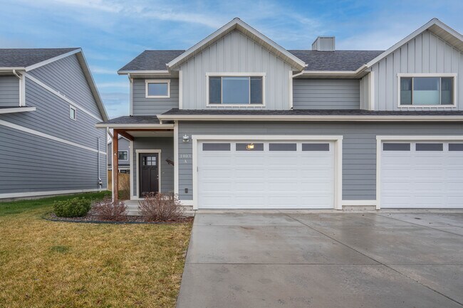 Foto del edificio - 1403 Happy Ln