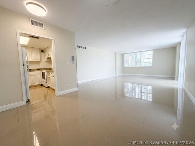 Building Photo - 2800 N Flagler Dr