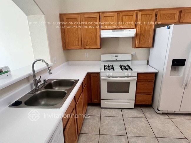 Foto del edificio - 923 Shadowfax Rd