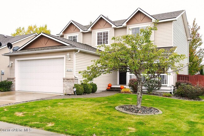 Foto del edificio - Spacious 5-Bedroom Coeur d'Alene Place Home with Theater Room