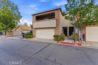 Building Photo - 539 Wayland Ct