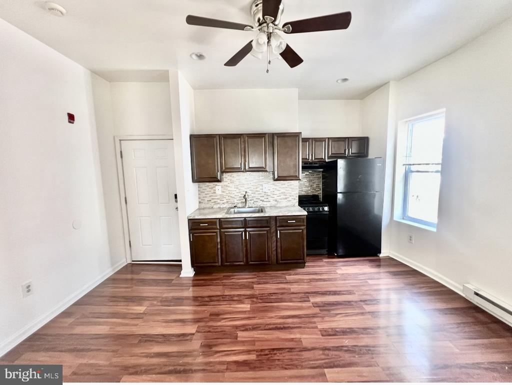 Foto principal - 2106 E Chelten Ave