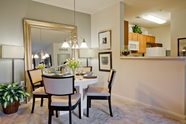 Building Photo - Chesapeake Ridge