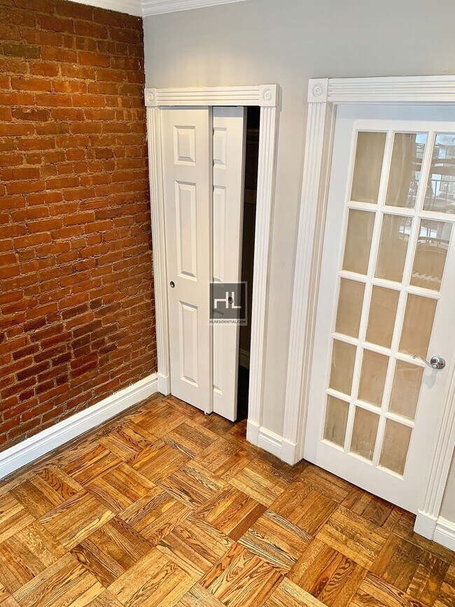 Foto del edificio - E 23RD ST.