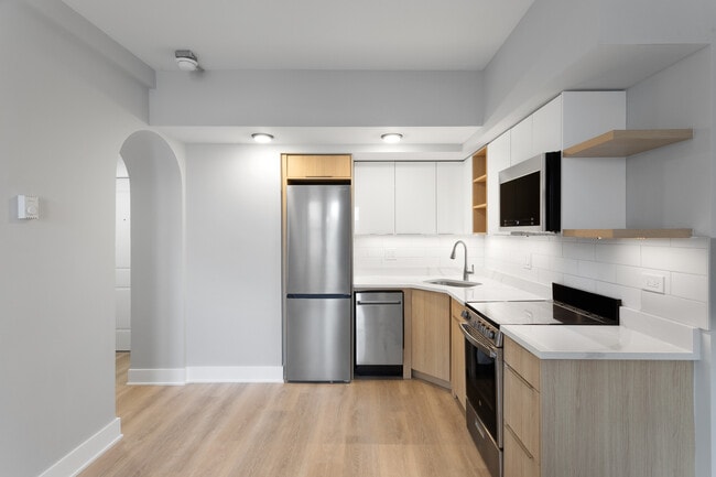 Foto del edificio - 1634 W Howard St