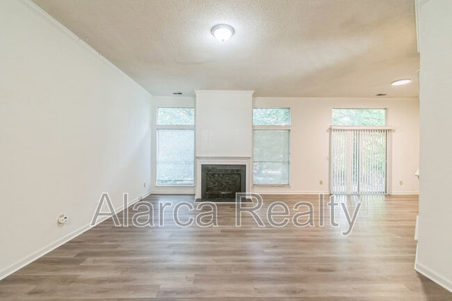 Building Photo - 10315 Atchinson Dr