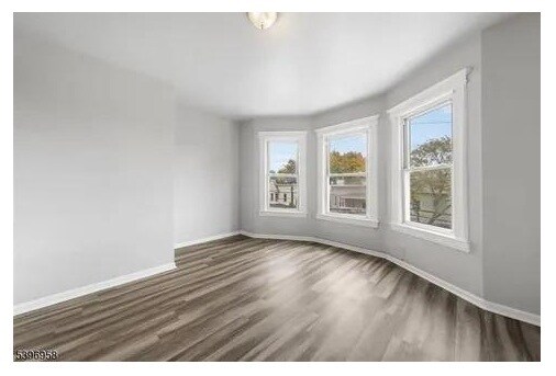 Foto del edificio - 107 Randolph Ave