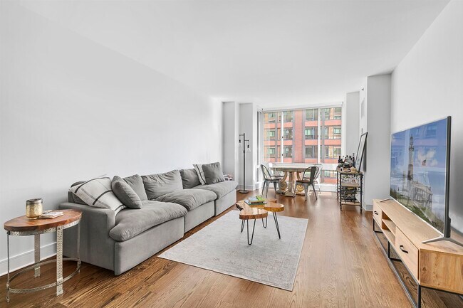 Foto del edificio - 1100 Maxwell Ln