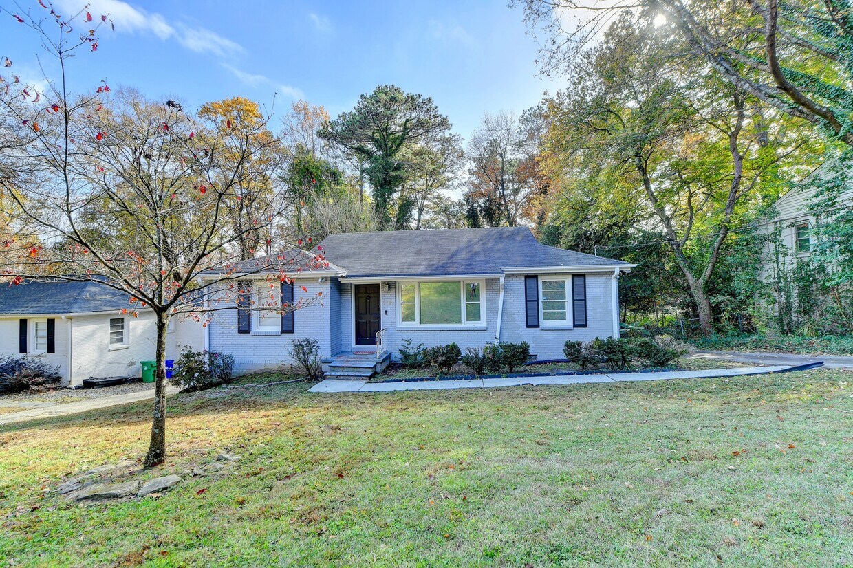 Primary Photo - 1171 Clearview Dr NE