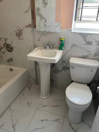 Foto del edificio - 93-28 Ditmars Blvd