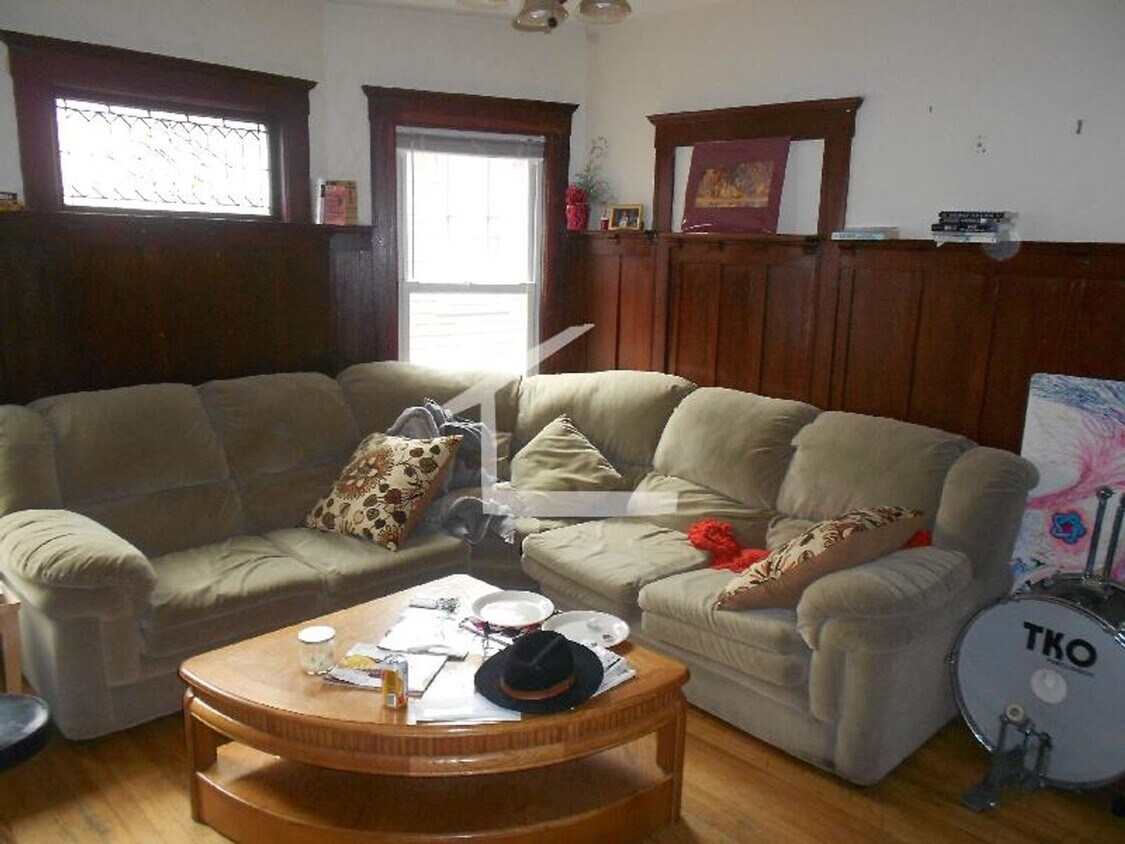 Foto del edificio - Long Ave 5-Bed