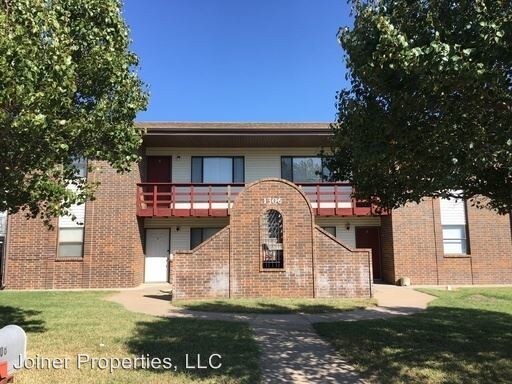 Foto principal - 1306 Cherry Pl