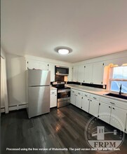 Building Photo - 64 Walnut St