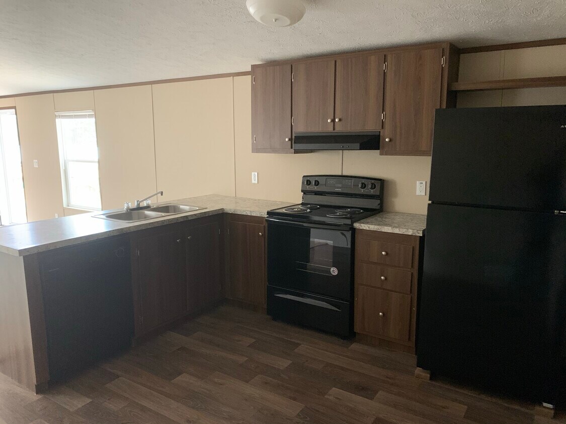 105 High St, Somerville, AL 35670 House Rental in Somerville, AL