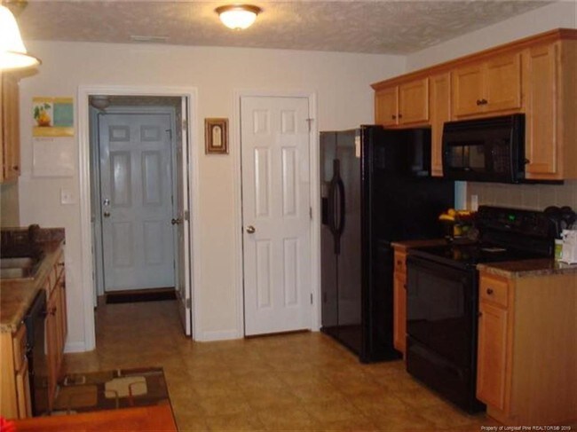 Building Photo - 1203 Grackle Dr