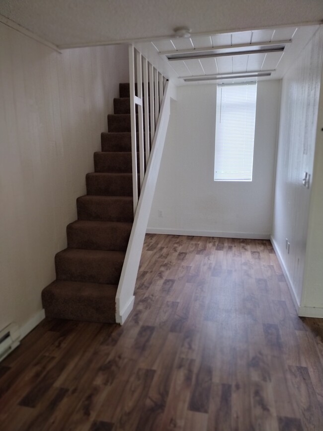 Alcove - 6667 138th Ave NE