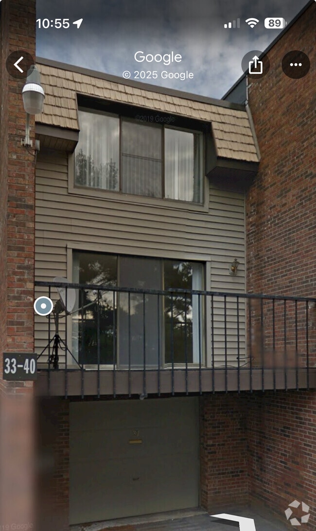 36 Chestnut Hls