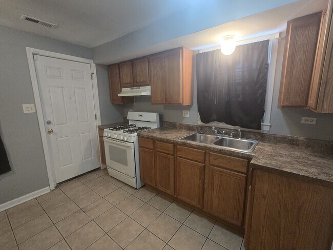 Foto del edificio - 7011 S East End Ave