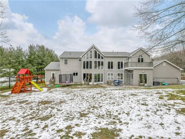 Building Photo - 34 N Ridge Rd