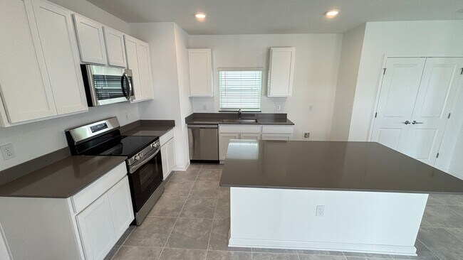 Building Photo - Brand New Construction 3 Bedroom, 2.5 Bath...