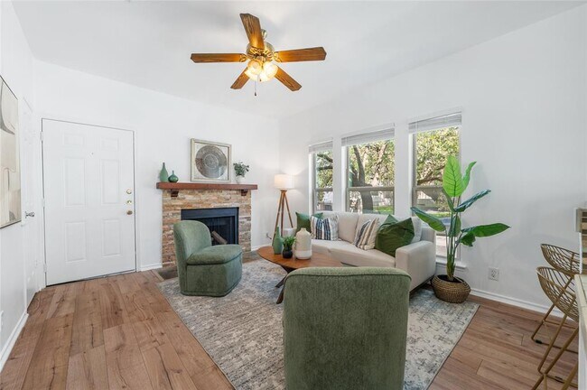 Foto del edificio - 2414 Longview St