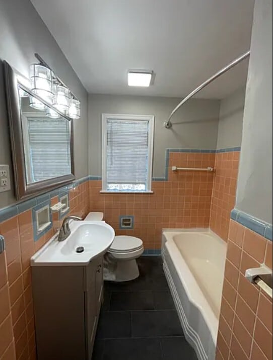 Building Photo - 344 Ridgeway Rd