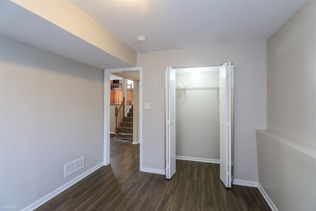 Building Photo - 4 br, 2.5 bath House - 6159 White Birch Ln