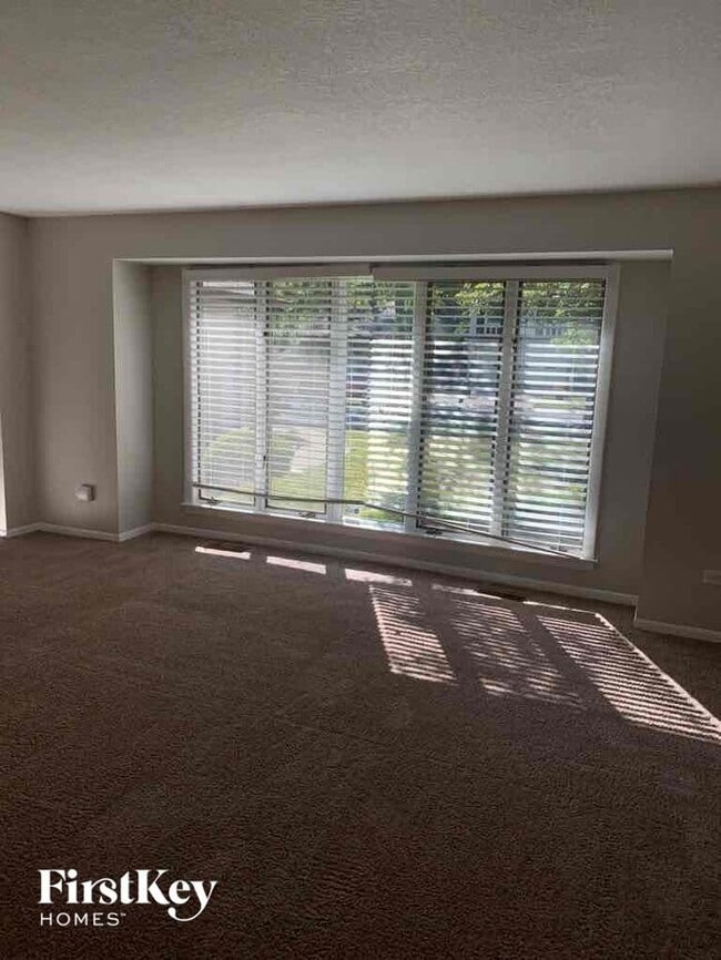 Building Photo - 5210 Arquilla Dr