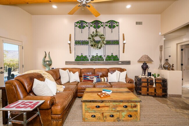 Foto del edificio - 45607 N 12th St