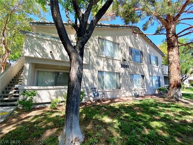 Building Photo - 3061 Key Largo Dr