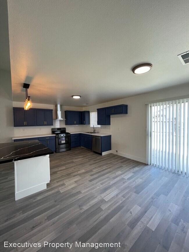Foto del edificio - 4 br, 2 bath House - 2253 Yorktown Sq