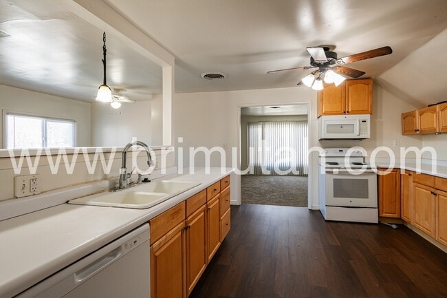 Building Photo - 3738 S 700 E