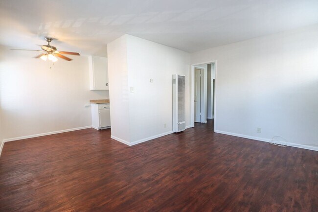 Foto del edificio - 913 W 19th St